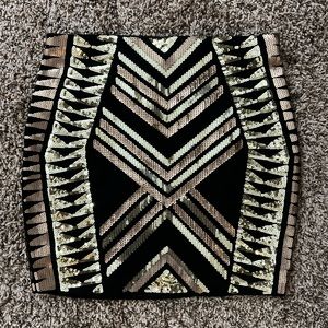 EXPRESS Mini-Skirt. NWT.